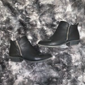Madden Girl black booties